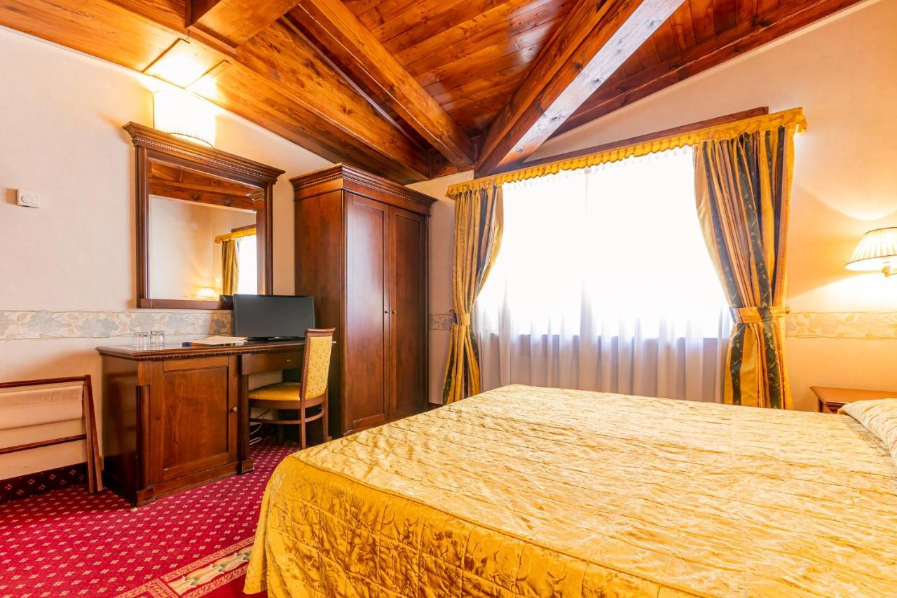 Hotel Belvedere Sestriere Buitenkant foto