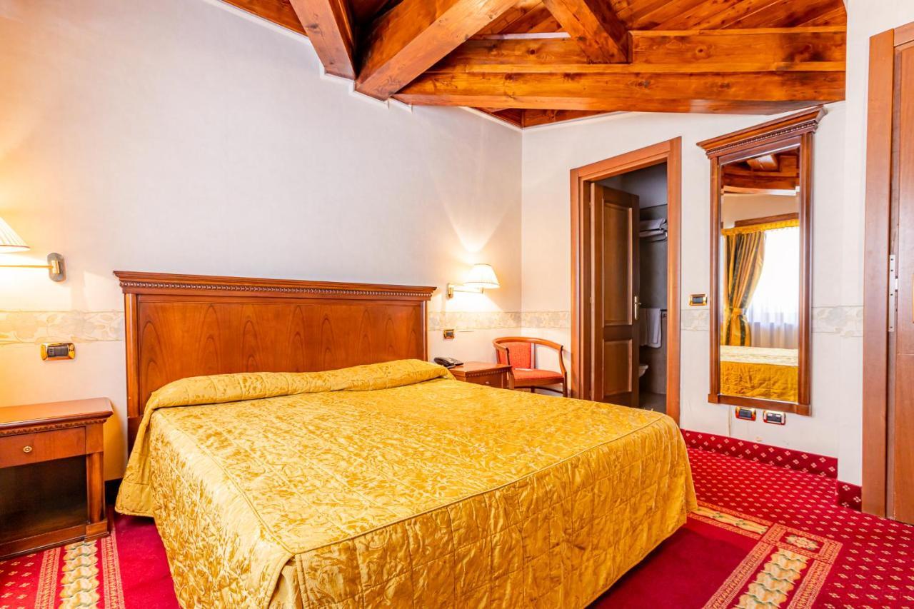 Hotel Belvedere Sestriere Buitenkant foto