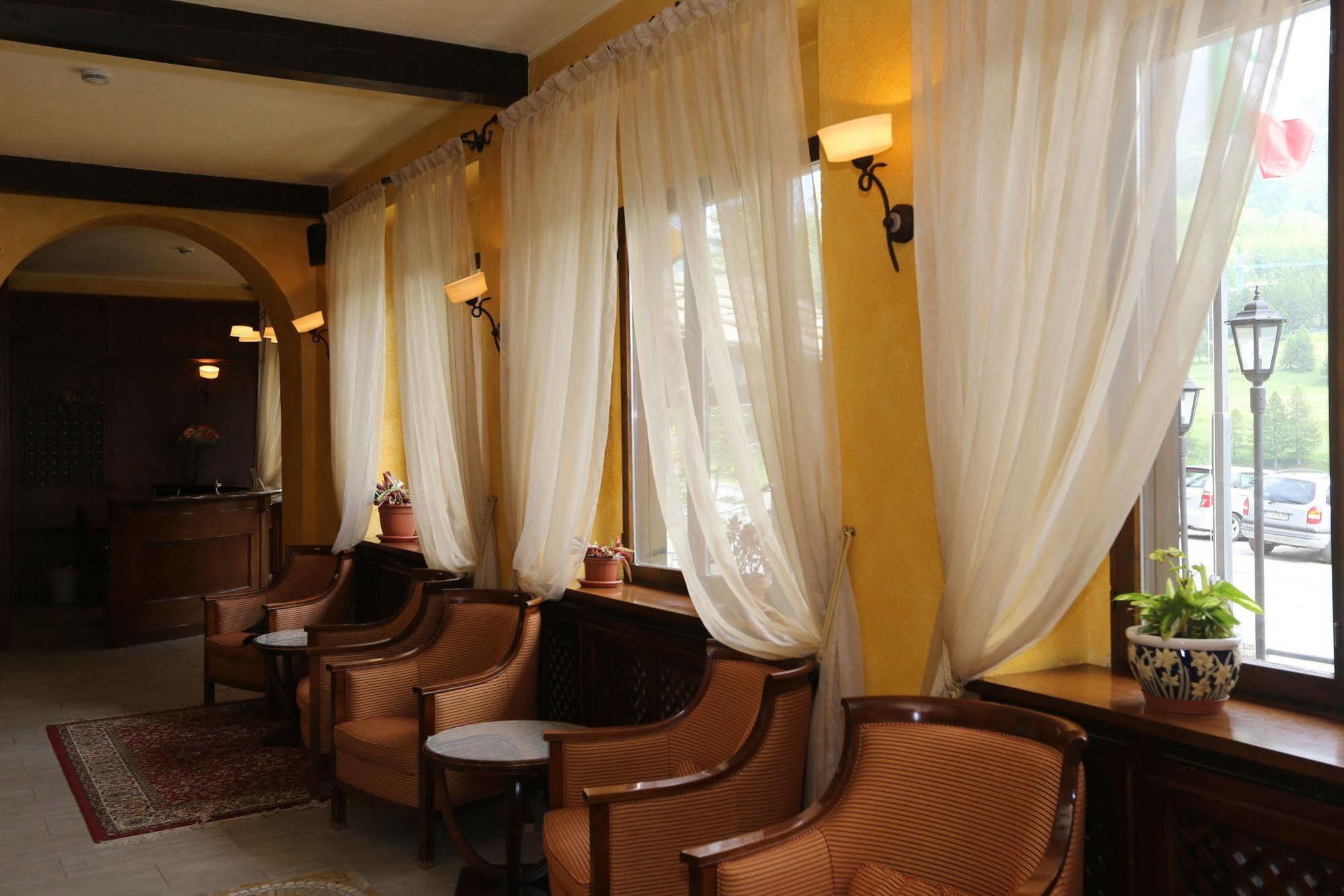 Hotel Belvedere Sestriere Buitenkant foto